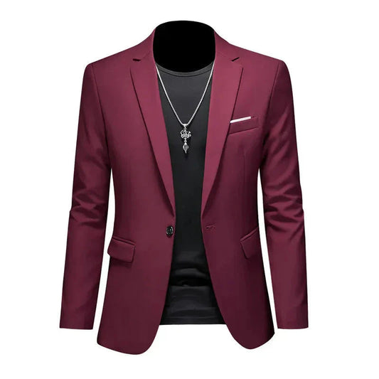 Veste moderne sur mannequin, vue de côté