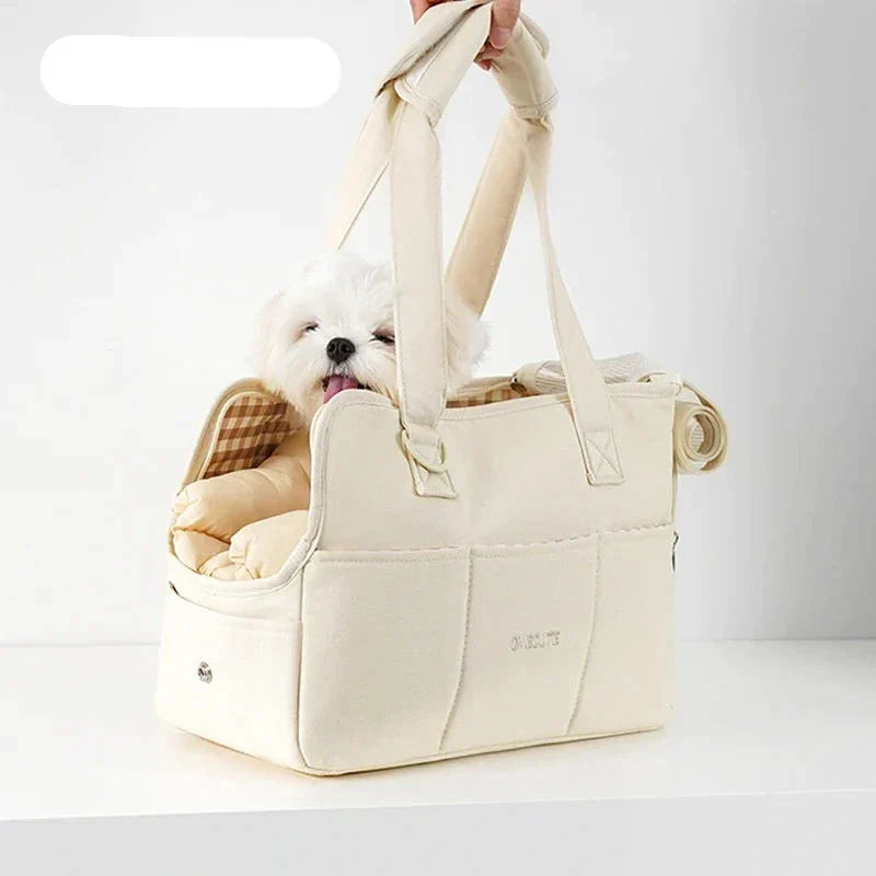 Vue latérale du sac de transport pour chats et chiens