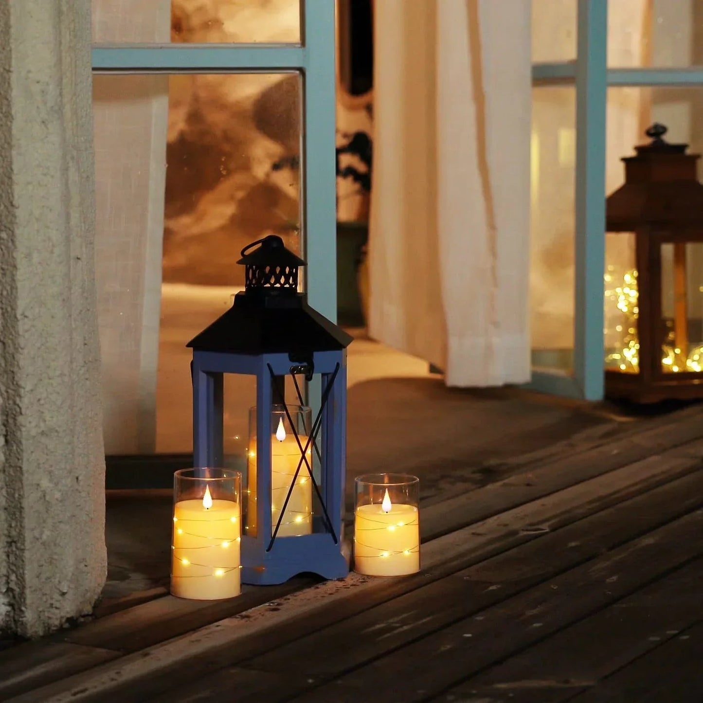 Gros plan sur la flamme vacillante d'une bougie LED