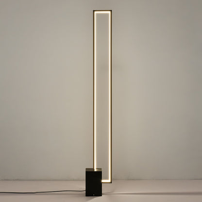 Vue d'ensemble du lampadaire dans un intérieur stylé