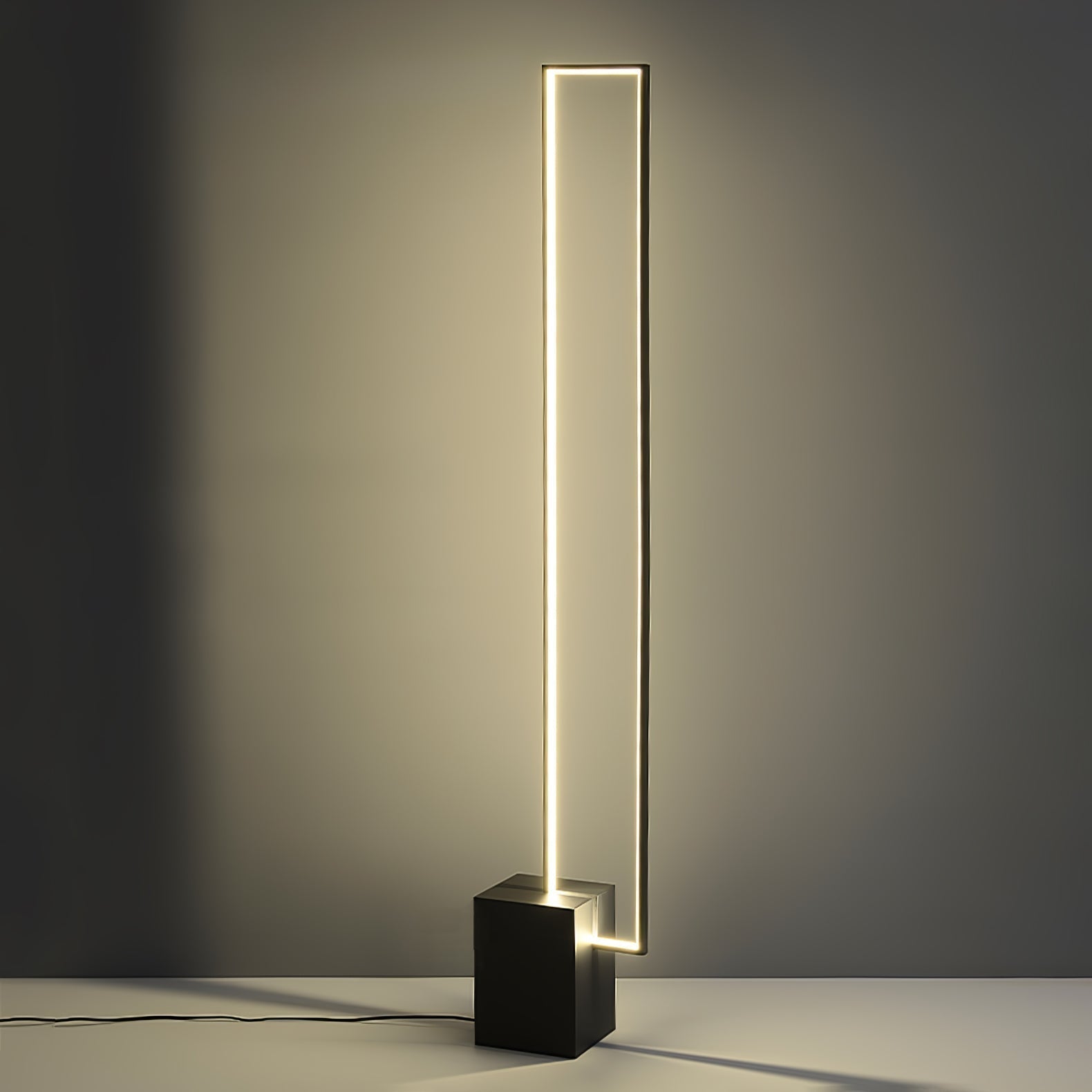 Lampadaire LED placé dans un coin de la pièce