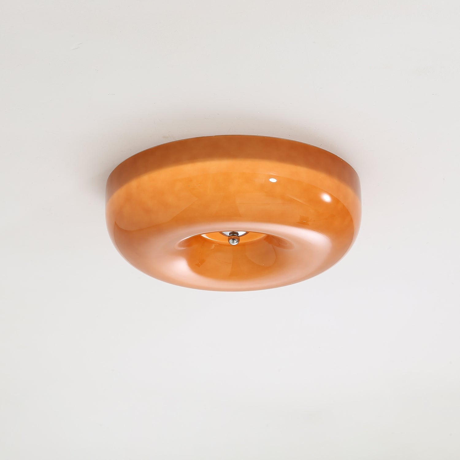 Vue latérale de la lampe encastrée en verre et métal