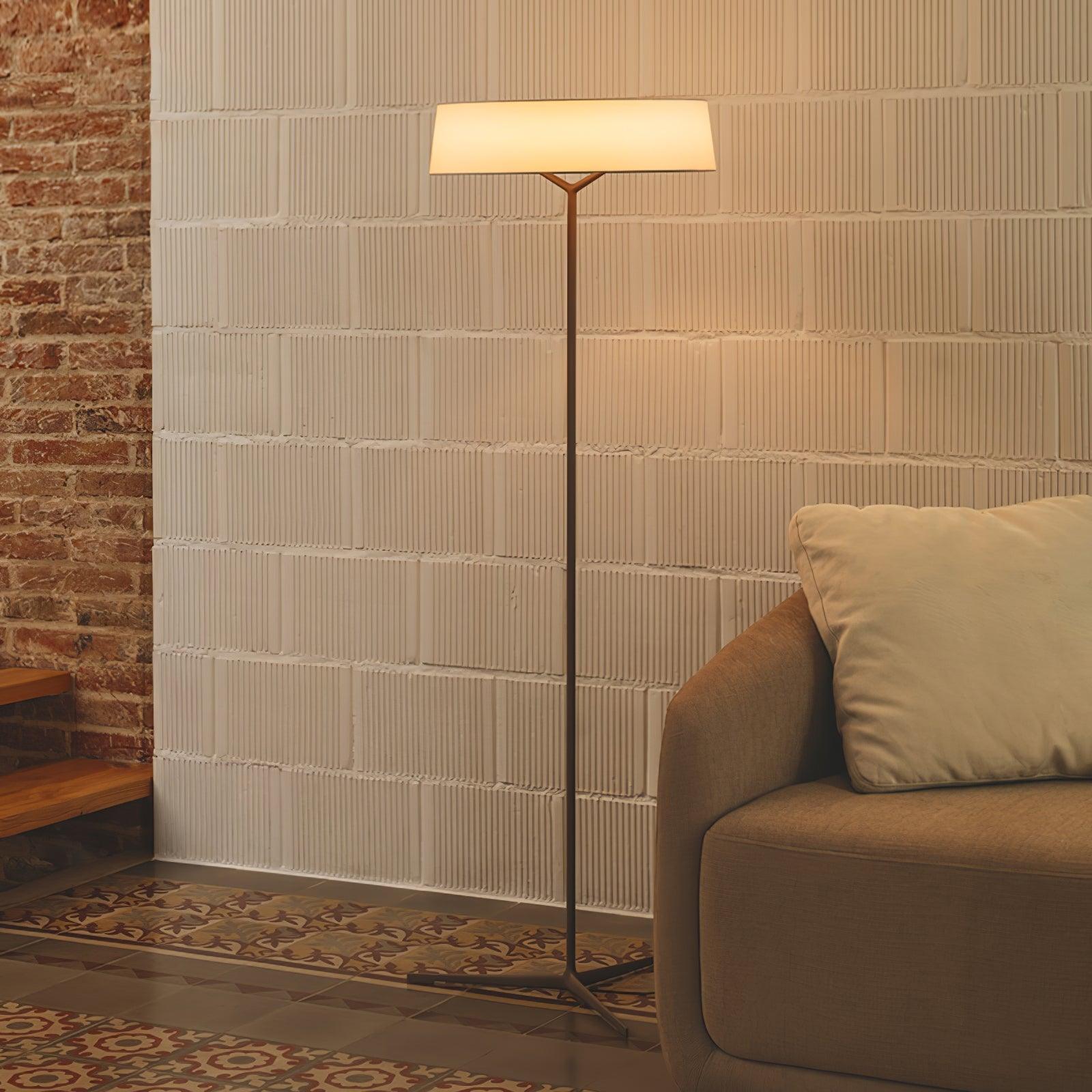 Lampe sur pied avec hauteur ajustable