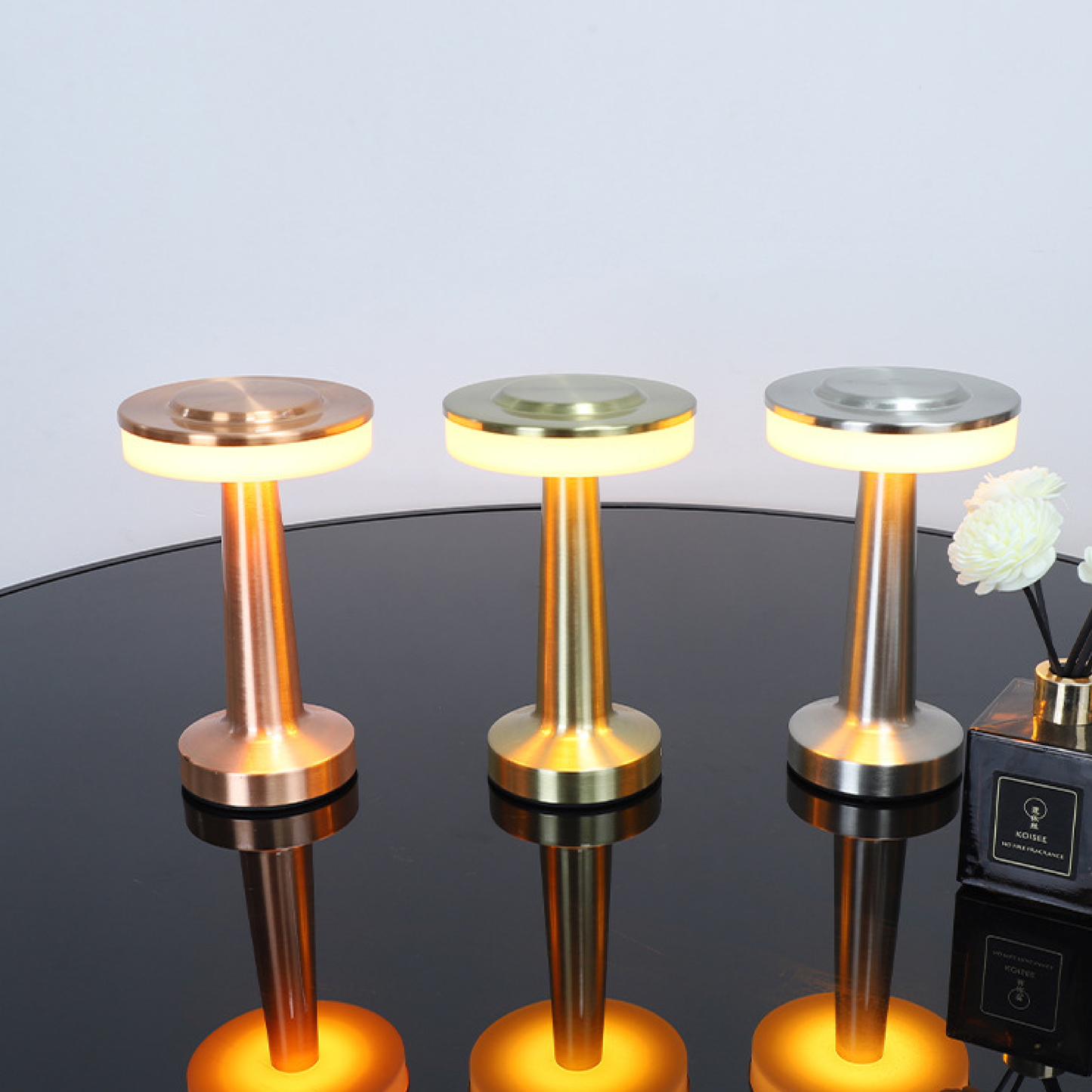 Vue rapprochée de la lampe avec finition métallique élégante
