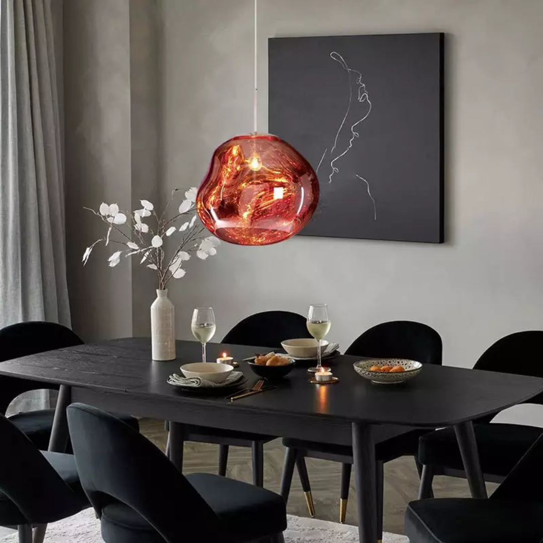 Lampe suspendue sphérique avec finition rouge vibrante
