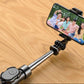 Trépied ajustable en aluminium avec smartphone fixé en mode selfie