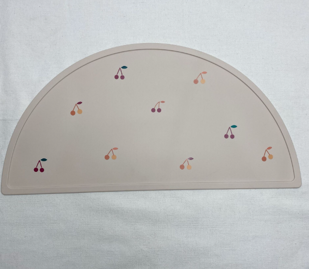 Vue d'ensemble du tapis de table en silicone sur une table
