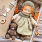 Poupée en Peluche Artisanale luna waldorf handmade plush vue rapprochée vue 16