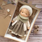 Poupée en Peluche Artisanale luna waldorf handmade plush vue du matériau vue 29