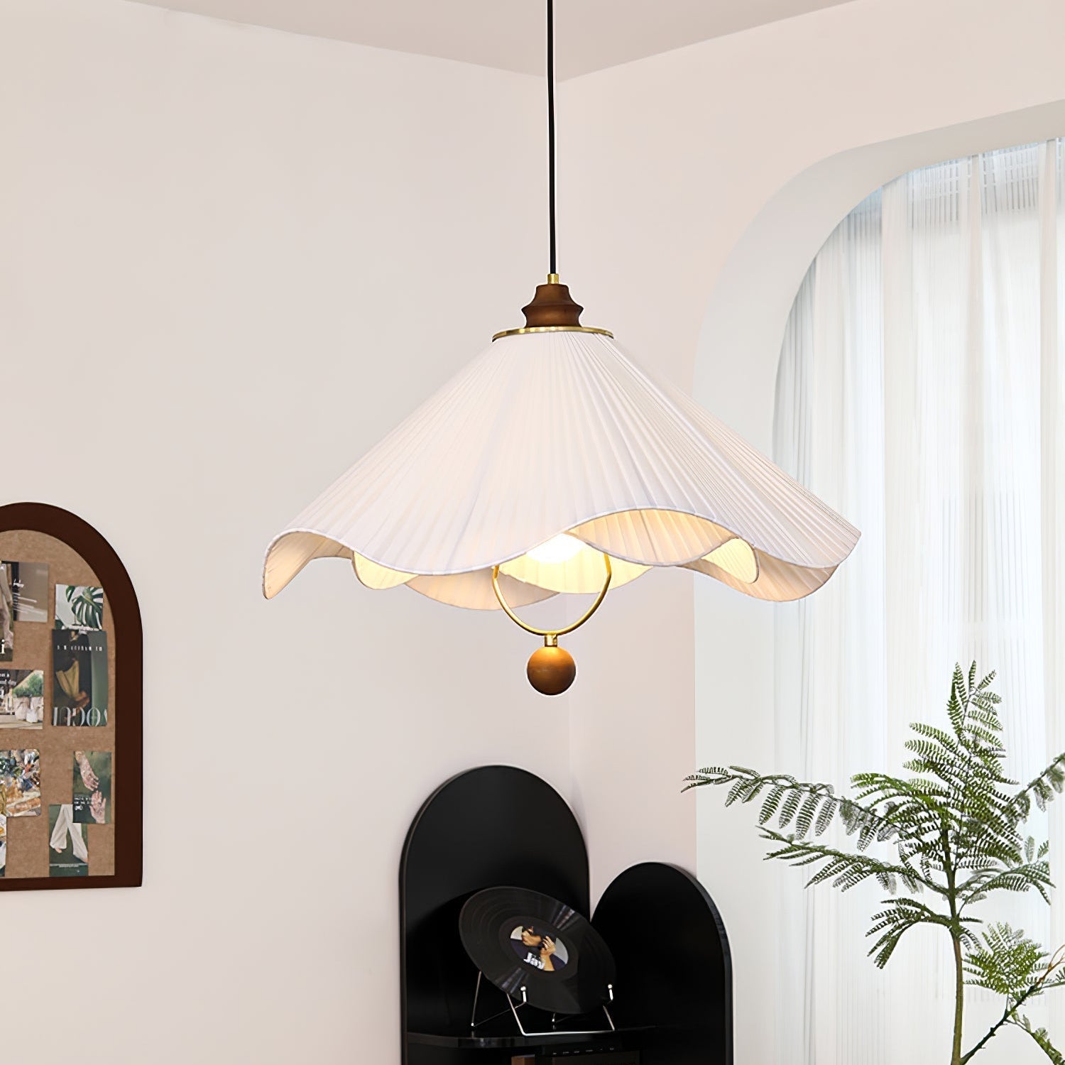 Vue de profil de la lampe avec hauteur ajustable