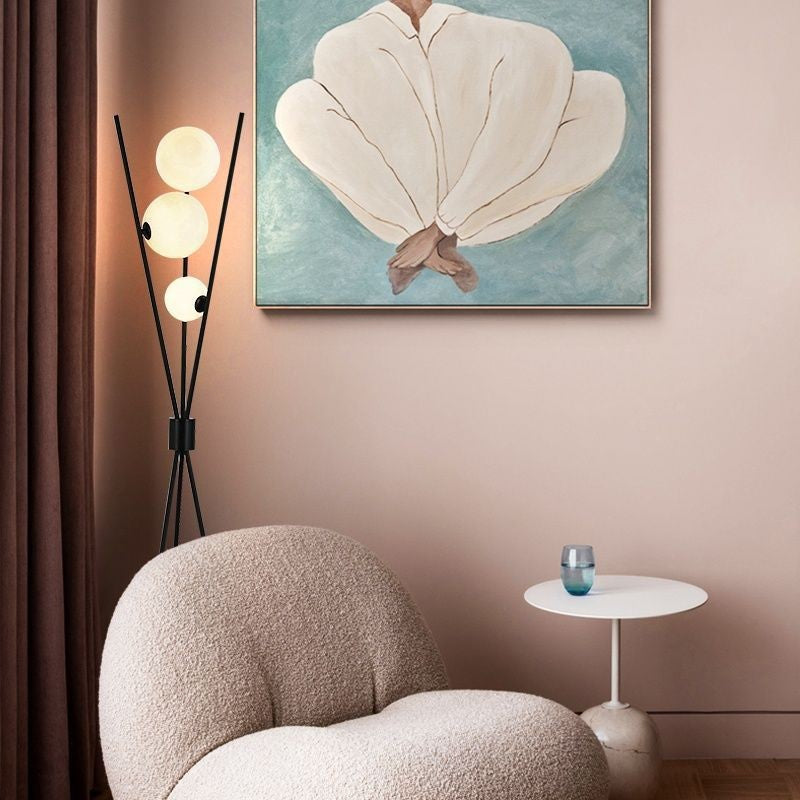 Lampe de sol LED, structure en fer et lumière diffuse