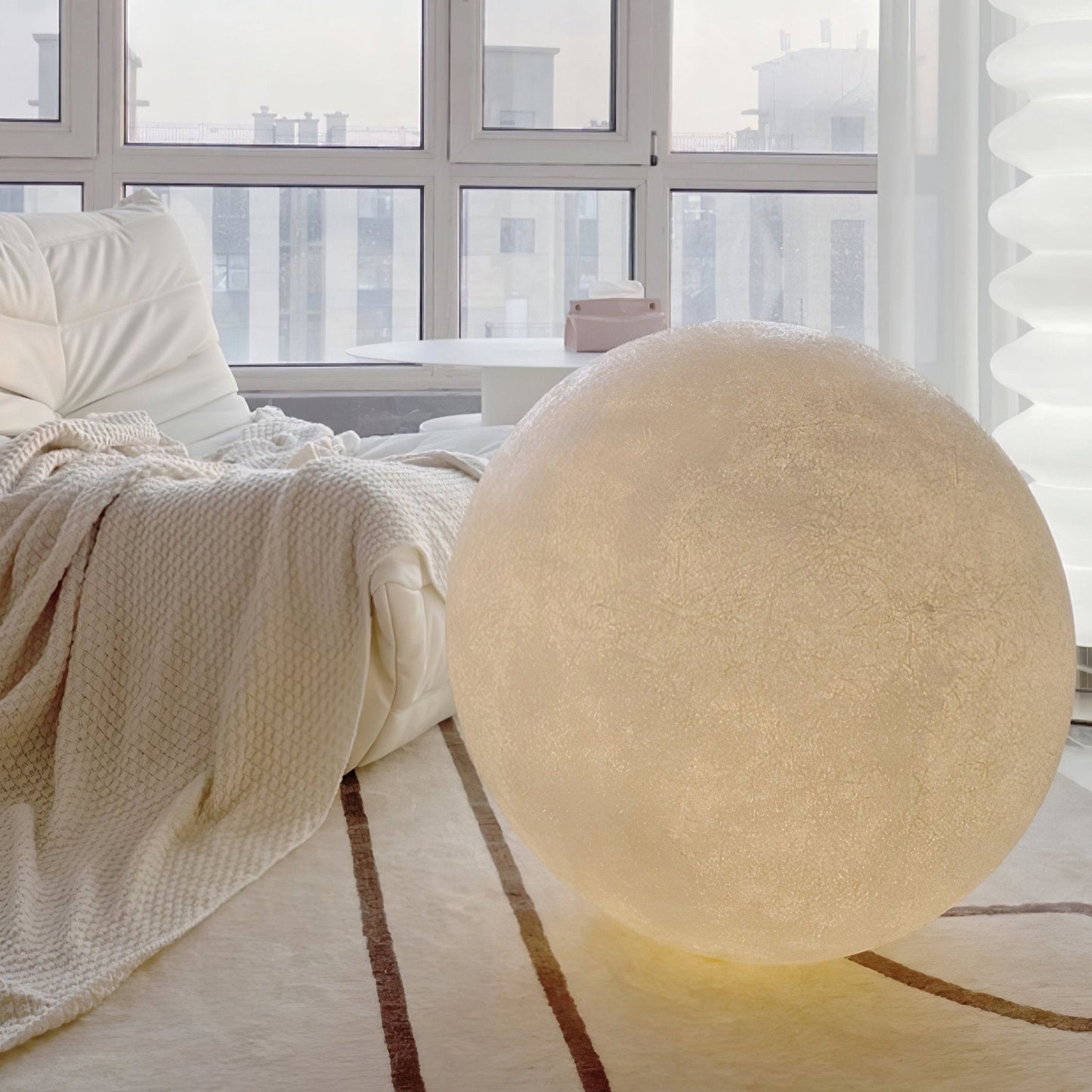 Gros plan sur la texture détaillée de la lampe lune