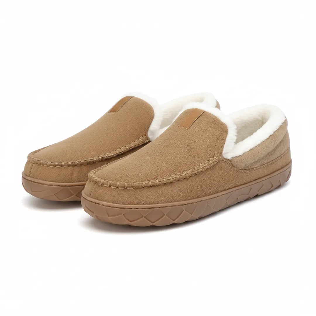 Vue de dessus des mocassins en velours doux