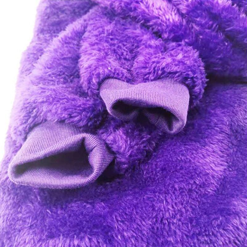 Gros plan sur la texture douce du sweat à capuche transformable
