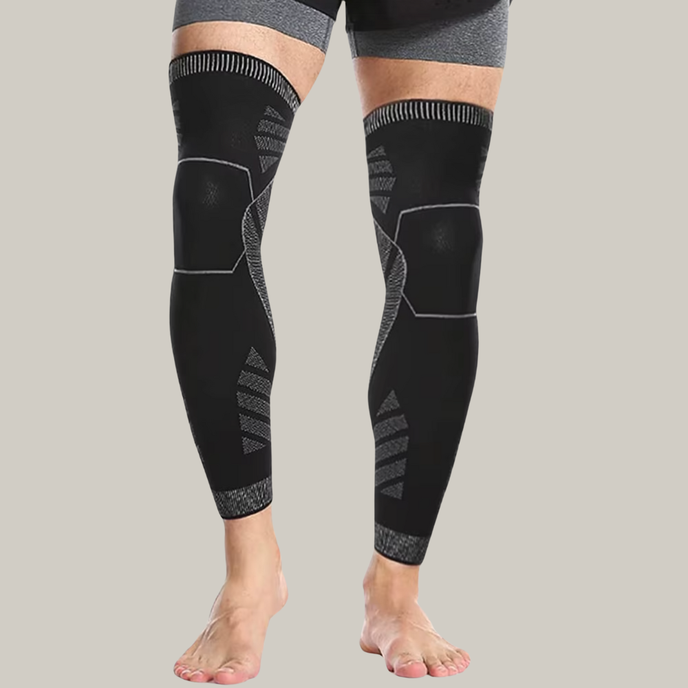 Genouillère longue couvrant cuisse à cheville en action sportive