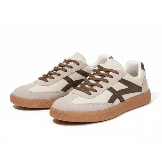 Différentes couleurs disponibles pour ces baskets