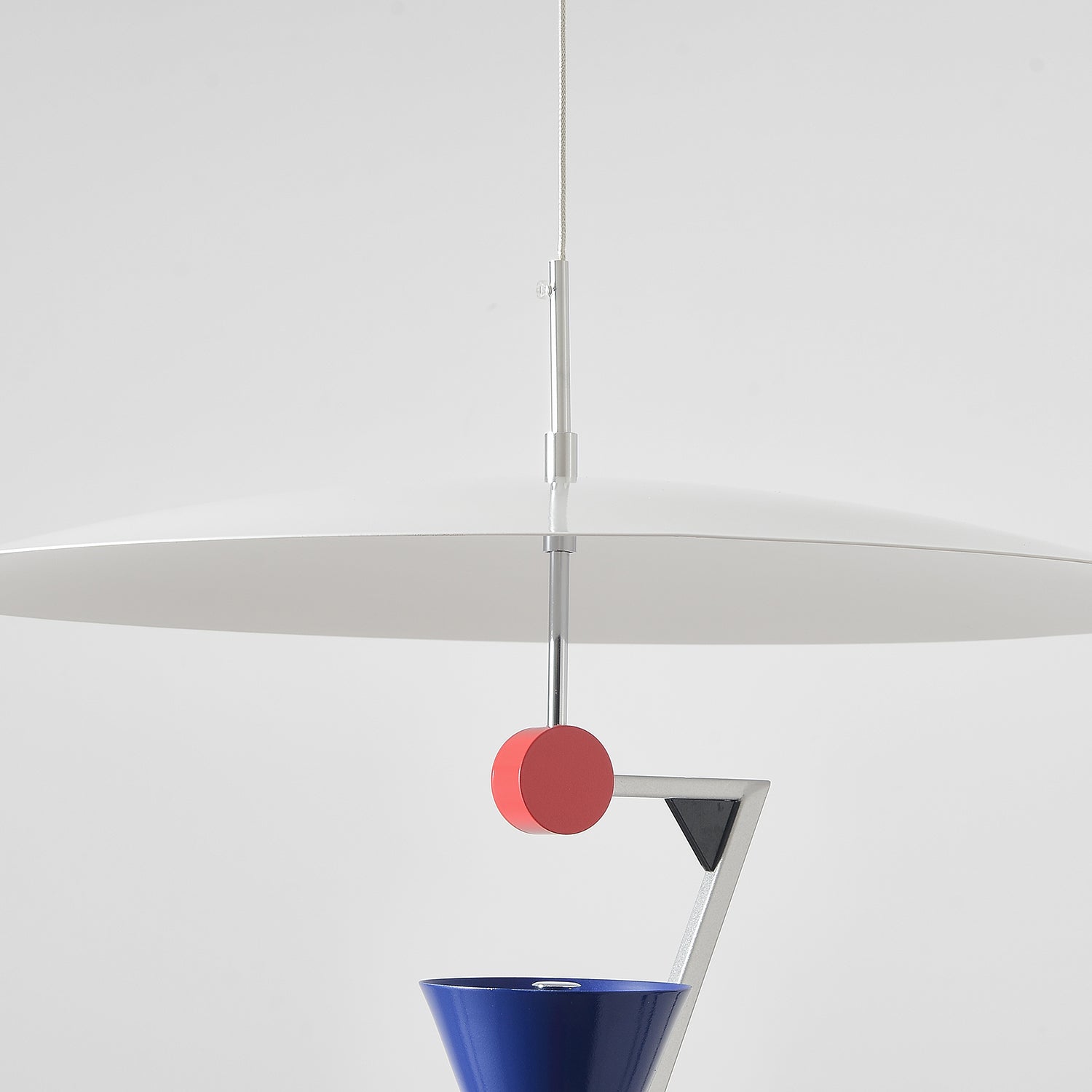Lampe suspendue avec cadre en métal élégant