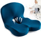 Coussin en mousse à mémoire sur un canapé, vue d'ensemble