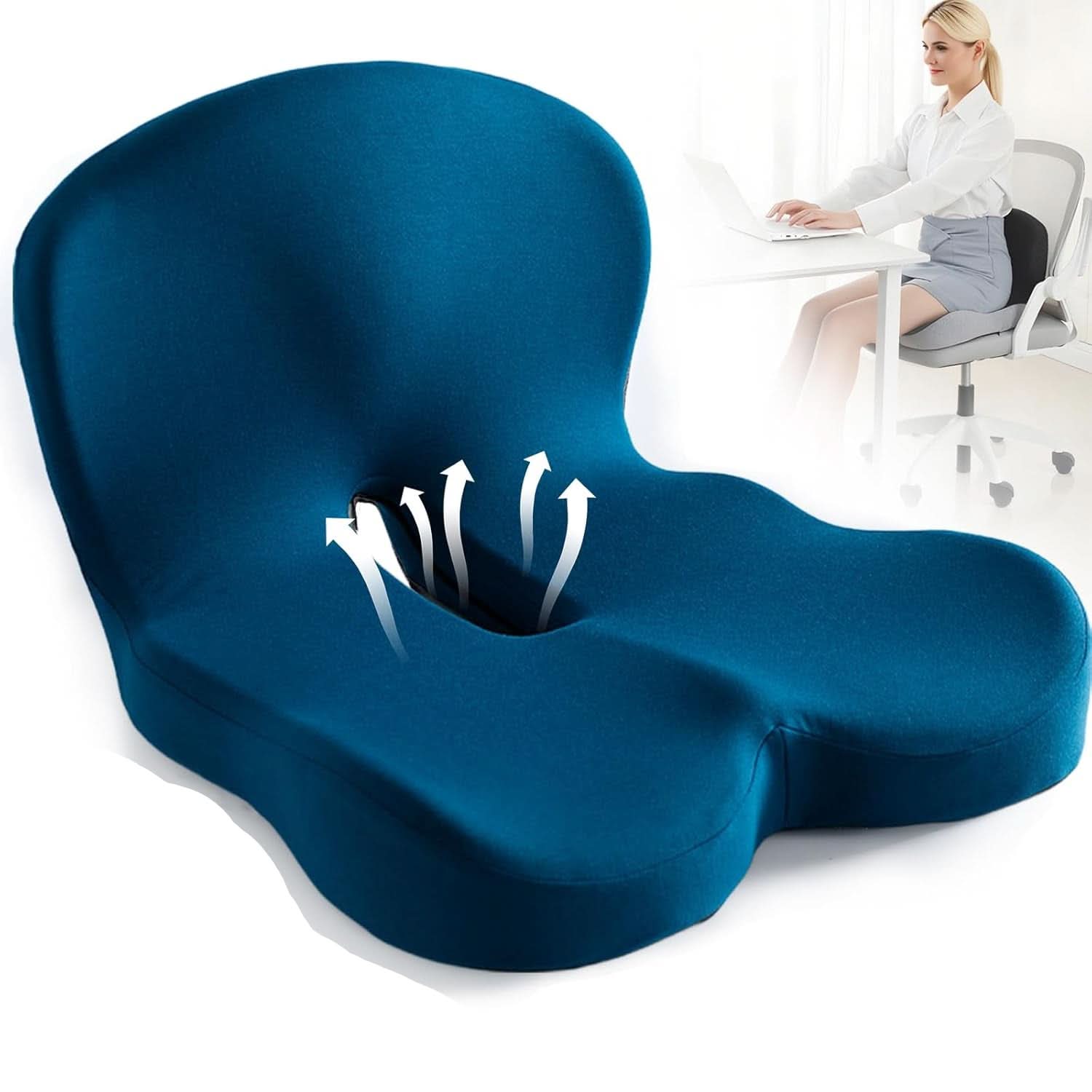 Coussin en mousse à mémoire sur un canapé, vue d'ensemble