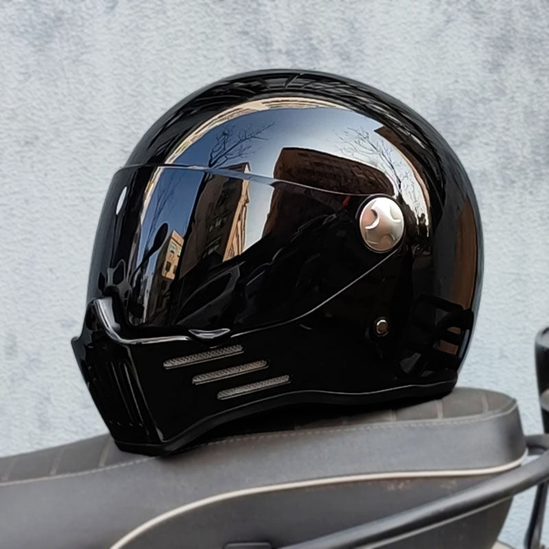 Casque de moto avec doublure amovible visible, vue intérieure