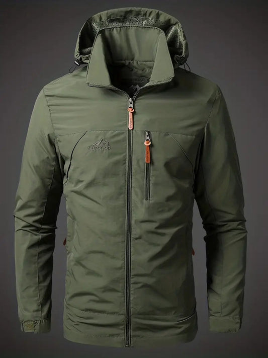 Veste imperméable posée sur un fond neutre