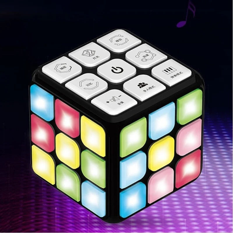 Cube puzzle multicolore avec coins arrondis en rotation
