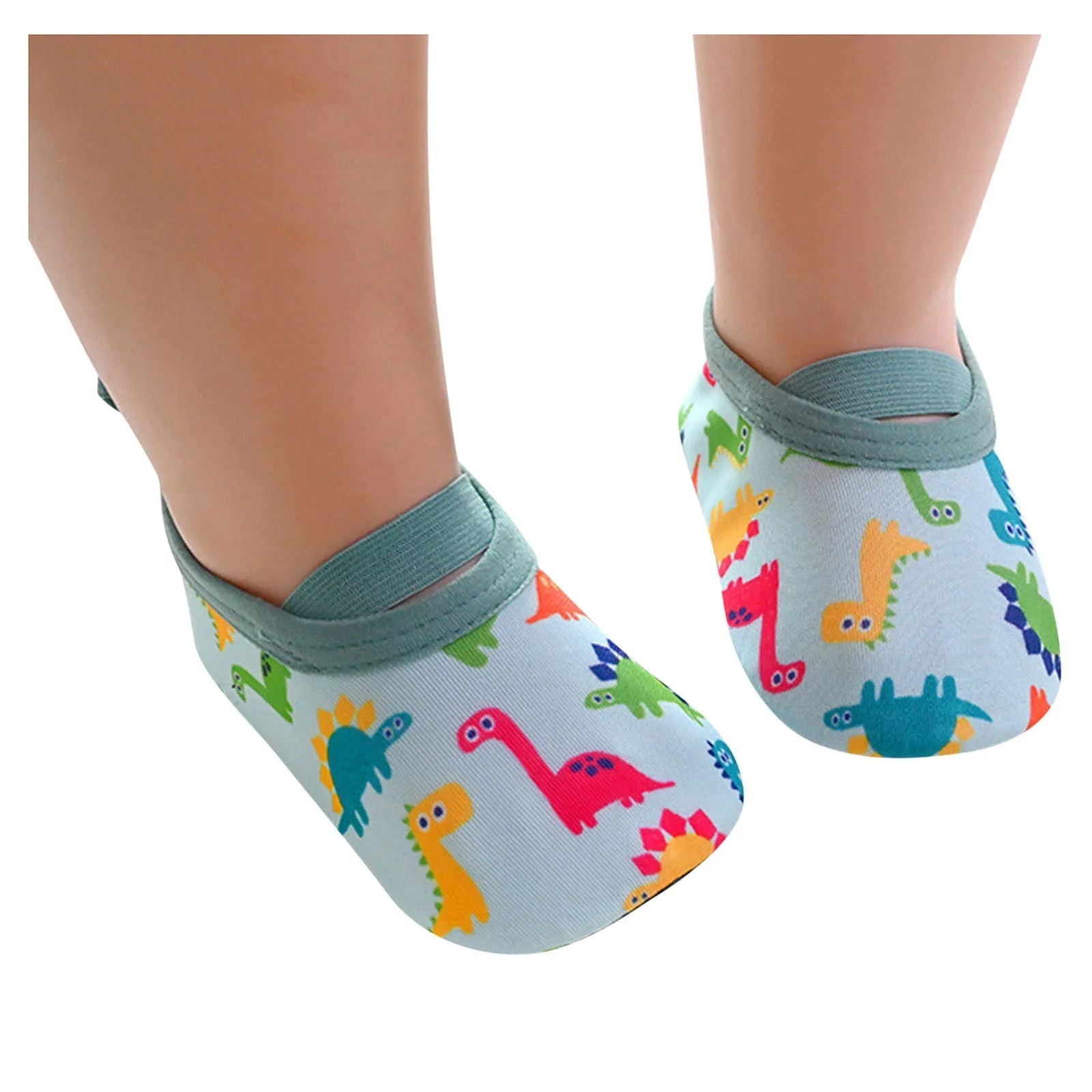 Chaussures aquatiques pour enfants sur sable avec coquillages
