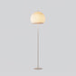 Lampe sur pied avec lumière tamisée