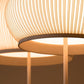 Base robuste de la lampe sur un sol en bois
