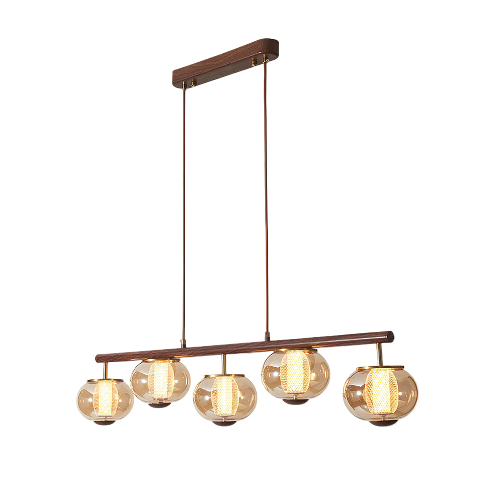 Lampe suspendue créant une atmosphère cozy dans une cuisine moderne