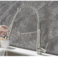 Vue latérale du robinet montrant les deux sorties d'eau