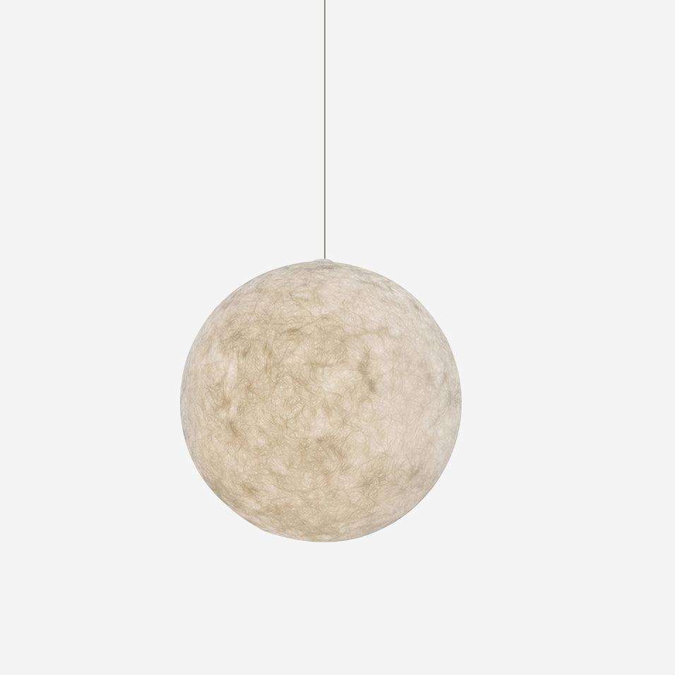 Vue d'ensemble de la lampe lune ajoutant une touche magique à l'intérieur