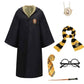Accessoires de sorcier posés sur une table