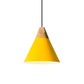 Lampe en bois et aluminium dans une cuisine