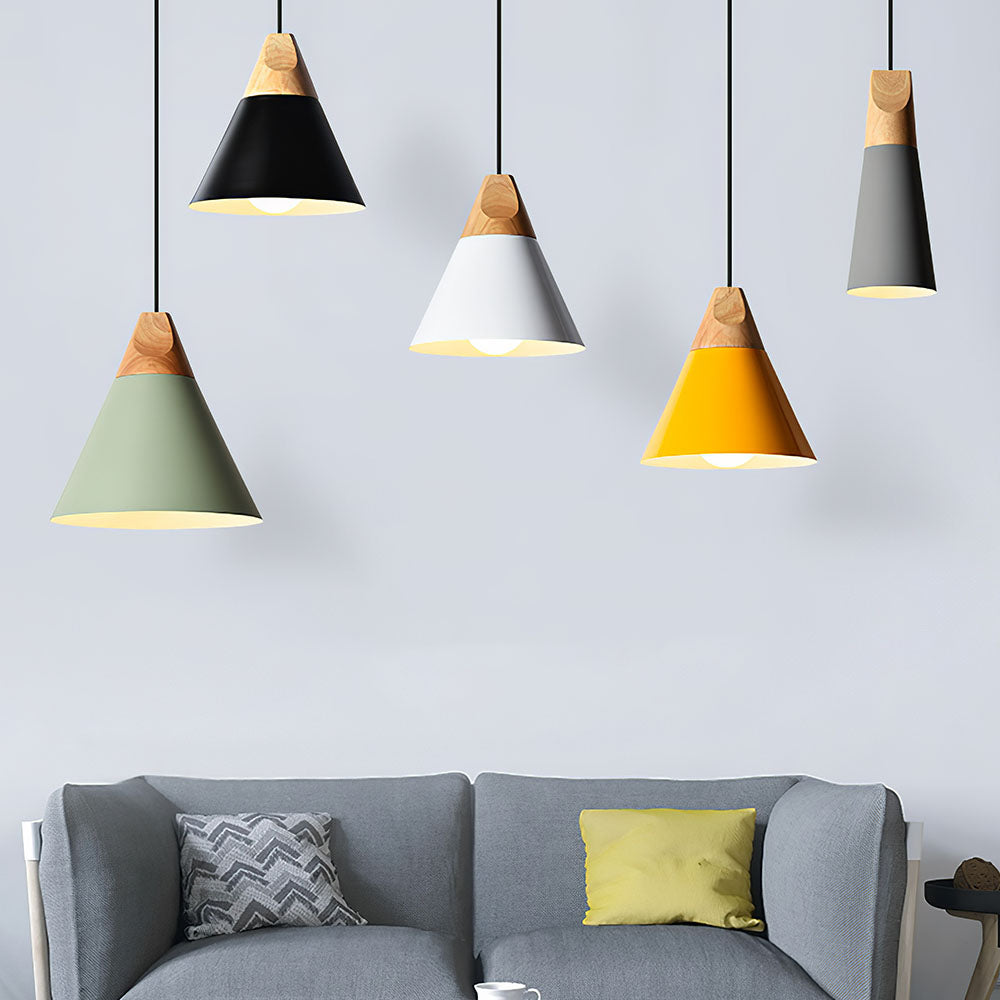 Vue rapprochée de l'ampoule E27 dans la lampe