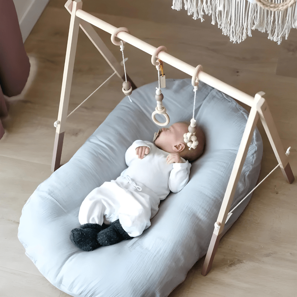 Coussin pour bébé montrant le design ergonomique et respirant