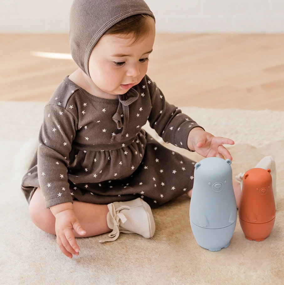 Poupées Matryoshka en bois avec motifs d'ours et pingouins
