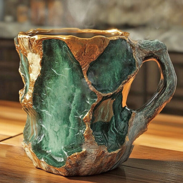 Mug en cristal avec lumière naturelle, ambiance chaleureuse