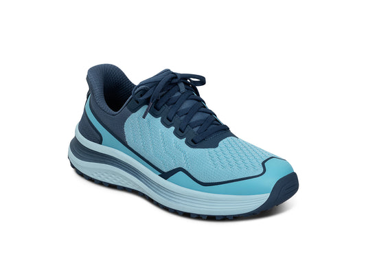 Baskets de trail sur terrain rocheux montrant leur robustesse