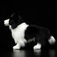Vue latérale du Border Collie en peluche, posture élégante