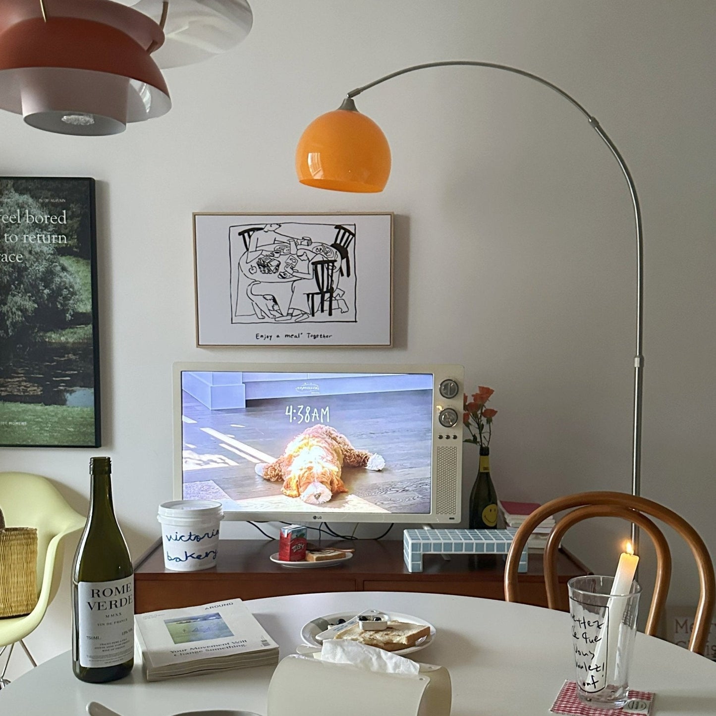 Lampe de designer avec large distribution de lumière