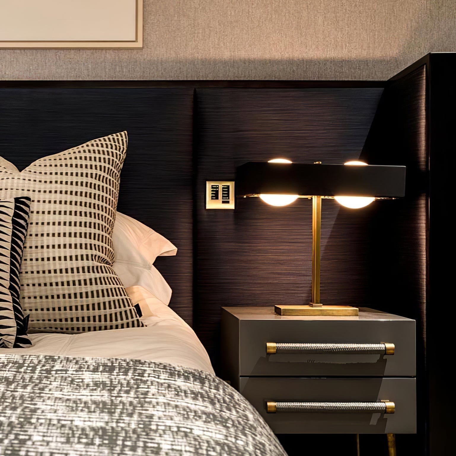 Lampe de table avec design organique moderne