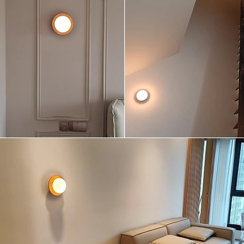 Applique murale installée dans un intérieur minimaliste