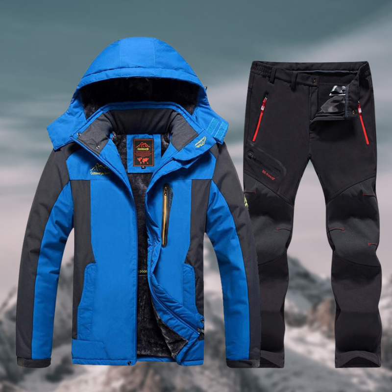 Détail des poches et boucle pour carabiner sur la veste