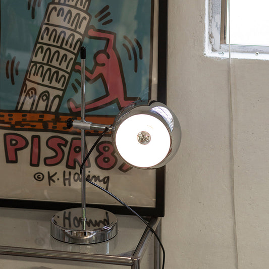 Vue d'ensemble de la lampe dans un décor moderne