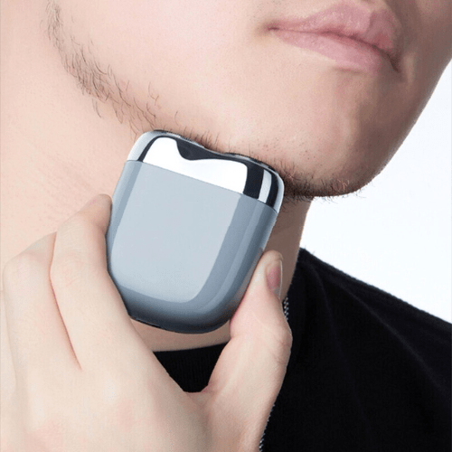 Vue rapprochée de la tête de rasage hypoallergénique