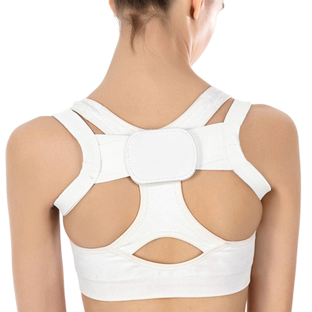 Vue de profil de la ceinture de posture sous un t-shirt