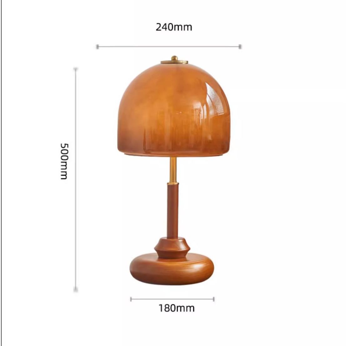 Vue de côté de la lampe montrant son design élégant