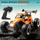 Voiture RC en action sur terrain sablonneux
