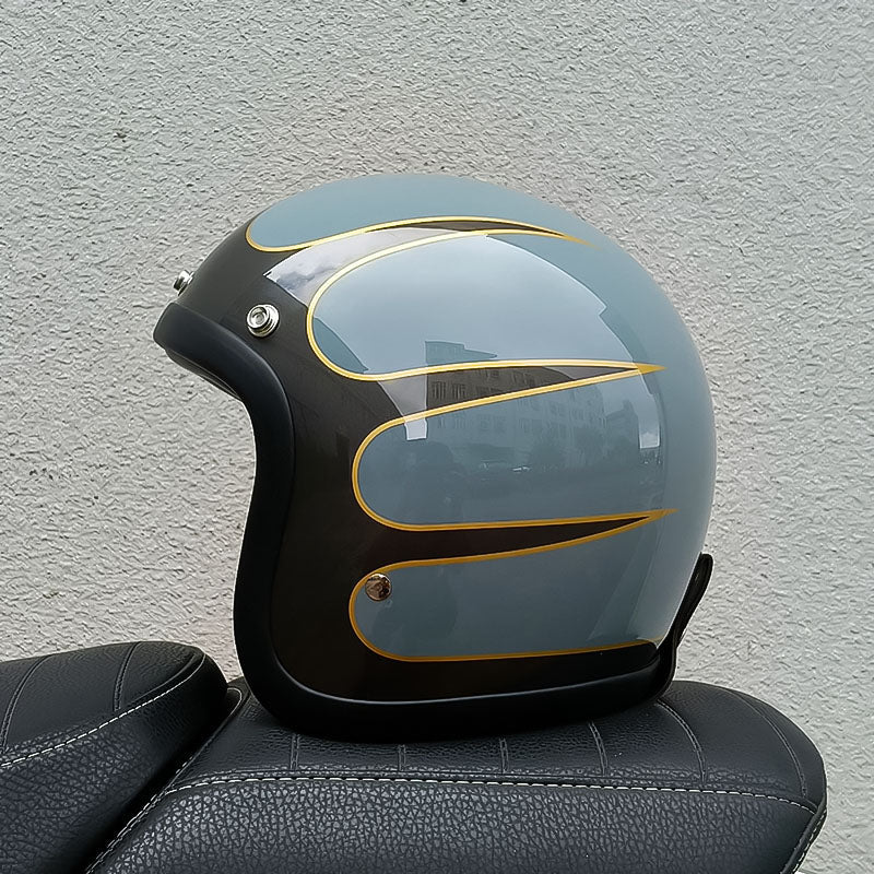 Vue détaillée de l'intérieur du casque, soulignant le confort